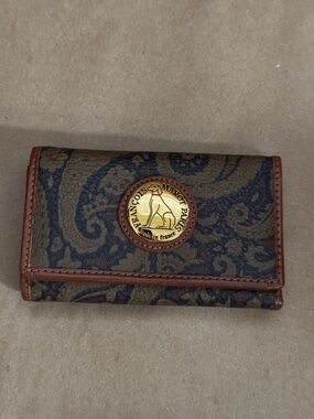 Francois Marot Paisley Print Leather Key Holder Mini Wallet. 4” by 2.5” by 0.75”